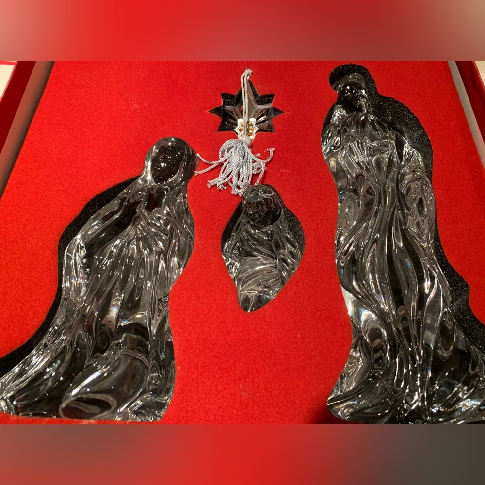 Nativity Set - Picture 3 of 3